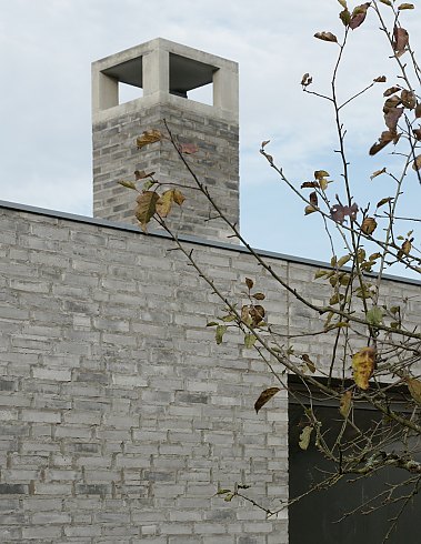 DNF 228 x 108 x 54 mm