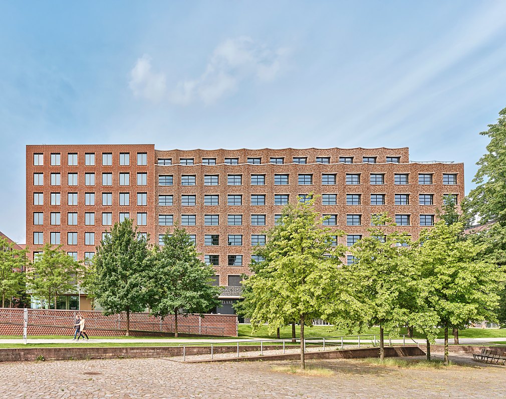 Büro- und Geschäftshaus am Lohsepark