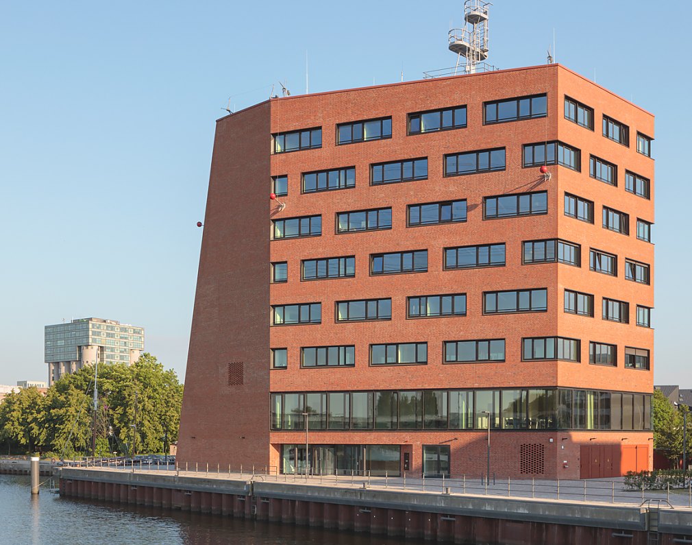 Labor- und Bürogebäude einer deutschen Forschungsanstalt